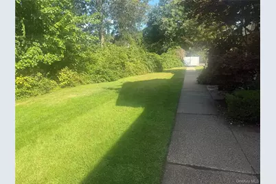 5 Laramie, Coram, NY 11727 - Photo 2