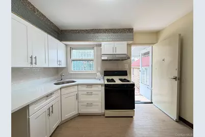 137-02 64th Road, Flushing, NY 11367 - Photo 4