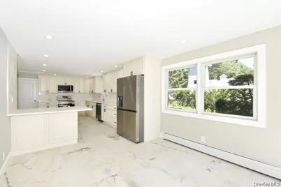 87 Dunlop Road, Huntington, NY 11743 - Photo 10