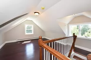 87 Dunlop Rd, Huntington, NY 11743 - Photo 24