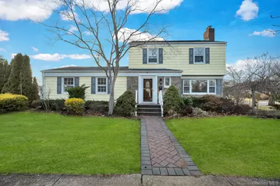 6 Elliott Place, Freeport, NY 11520 - Photo 1