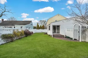 6 Elliott Pl, Freeport, NY 11520 - Photo 20