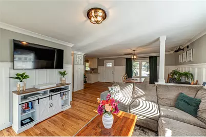 75 Hazard Avenue, Huntington Station, NY 11746 - Photo 14