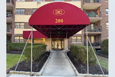 200 Diplomat Drive #6P, Mount Kisco, NY 10549 - Photo 2
