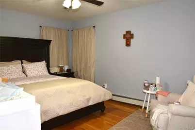 242 Munro Boulevard, Valley Stream, NY 11581 - Photo 6