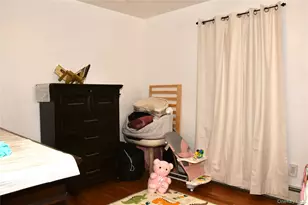 242 Munro Blvd, Valley Stream, NY 11581 - Photo 8