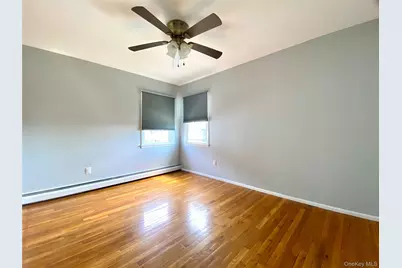 242 Munro Boulevard, Valley Stream, NY 11581 - Photo 14