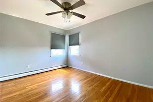 242 Munro Blvd, Valley Stream, NY 11581 - Photo 14