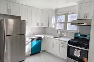 58-27 208th St, Bayside, NY 11364 - Photo 2