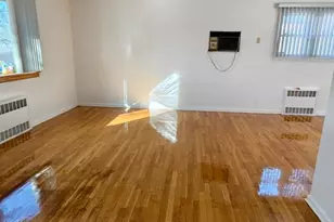 58-27 208th St, Bayside, NY 11364 - Photo 4