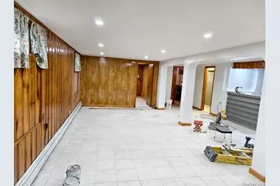 58-27 208 St, Bayside, NY 11364 - Photo 18