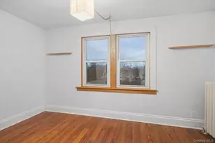 152 Rockaway Pkwy, Valley Stream, NY 11580 - Photo 12