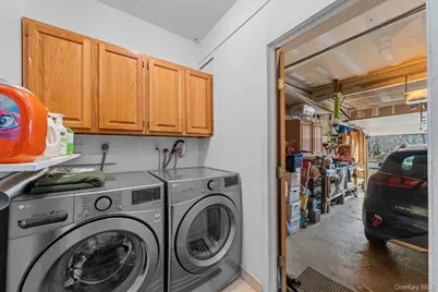 1 Lange Court, Melville, NY 11747 - Photo 18