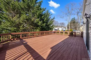 1 Lange Ct, Melville, NY 11747 - Photo 10