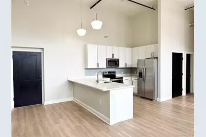 17 Anya Court #301, Poughkeepsie, NY 12603 - Photo 2