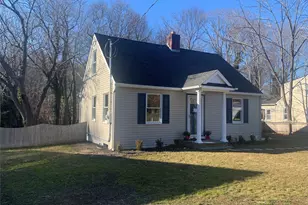 6 Acorn Ln, Stony Brook, NY 11790 - Photo 2