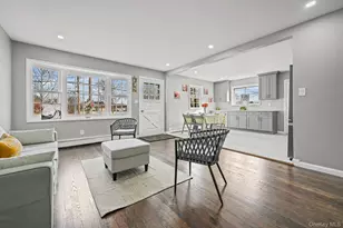 88 N Penataquit Ave, Bay Shore, NY 11706 - Photo 8