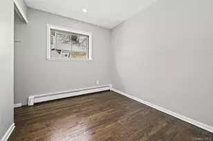 88 N Penataquit Ave, Bay Shore, NY 11706 - Photo 14