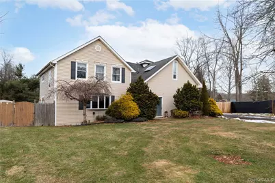 18 Parker Drive, Mahopac, NY 10541 - Photo 2