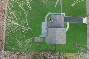 15 Bellaire Dr, Ridge, NY 11961 - Photo 42