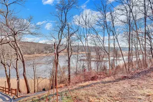 2 Riverview Terrace, Smithtown, NY 11787 - Photo 46