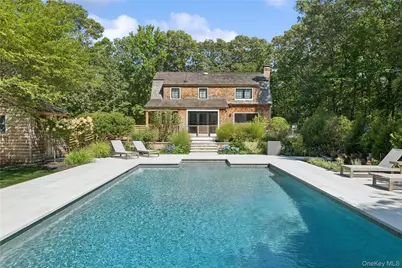 70 Glenview Drive, Southampton, NY 11968 - Photo 4