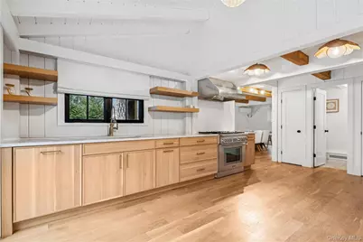 70 Glenview Drive, Southampton, NY 11968 - Photo 30