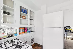 331 Tulip Ave, Floral Park, NY 11001 - Photo 14