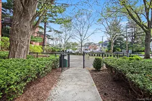 329 Palmer Terrace, Mamaroneck, NY 10543 - Photo 36