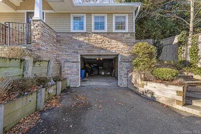 137 Cove Road, Huntington, NY 11743 - Photo 24