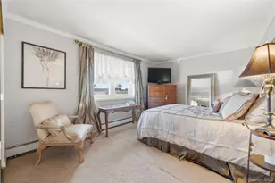 297 Merrick Rd, Amityville, NY 11701 - Photo 14