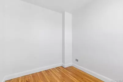 5425 Valles Avenue #3F, Bronx, NY 10471 - Photo 12