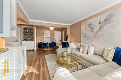 83-33 Austin Street #3D, Kew Gardens, NY 11415 - Photo 8