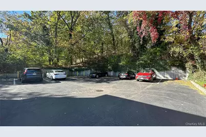 64 Pine Hollow Road #2, Oyster Bay, NY 11771 - Photo 10