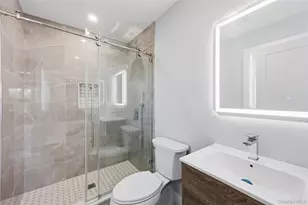 14 Fawn Ln, Westbury, NY 11590 - Photo 22