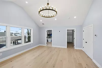14 Fawn Lane, Westbury, NY 11590 - Photo 14