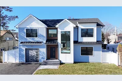 14 Fawn Lane, Westbury, NY 11590 - Photo 2