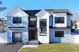 14 Fawn Ln, Westbury, NY 11590 - Photo 2