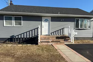 447 Albany Ave, Amityville, NY 11701 - Photo 2