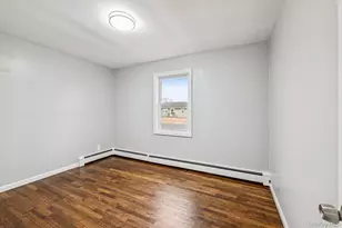 1354 Brooklyn Blvd, Bay Shore, NY 11706 - Photo 34