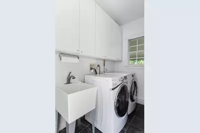 9 Ronwood Road, Chestnut Ridge, NY 10977 - Photo 32