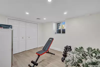 14 Lisa Drive, Deer Park, NY 11729 - Photo 22