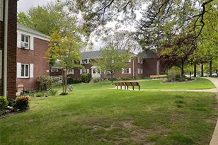 224-04 Manor Rd, Queens Village, NY 11427 - Photo 20