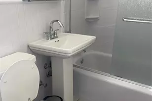 224-04 Manor Rd, Queens Village, NY 11427 - Photo 32