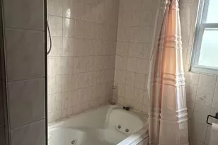 162 Rolling St, Malverne, NY 11565 - Photo 12