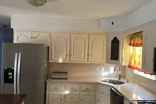 162 Rolling St, Malverne, NY 11565 - Photo 8