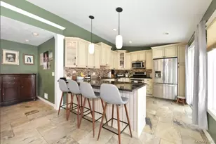 320 Roosevelt Ave, Massapequa Park, NY 11762 - Photo 16