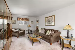 513 Starlight Dr, Shirley, NY 11967 - Photo 8