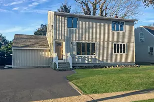 212 Babylon Turnpike, Merrick, NY 11566 - Photo 1