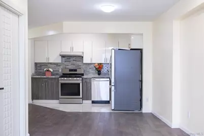138-12 Northern Boulevard #6F, Flushing, NY 11354 - Photo 10
